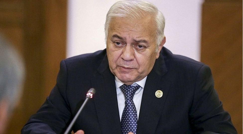 oqtay-esedovun-qizi-vefat-edib