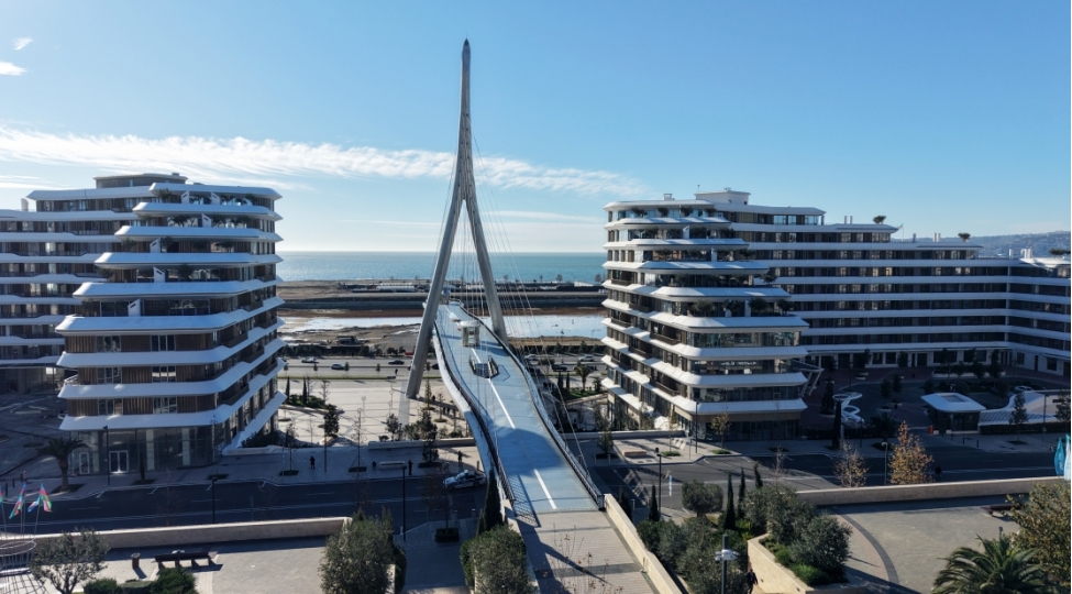 prezident-ilham-eliyev-baki-ag-sheherde-olub