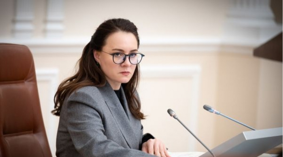 ukraynanin-bash-naziri-muharibeden-sonra-olkenin-berpasina-800-milyard-dollar-vesait-lazimdir