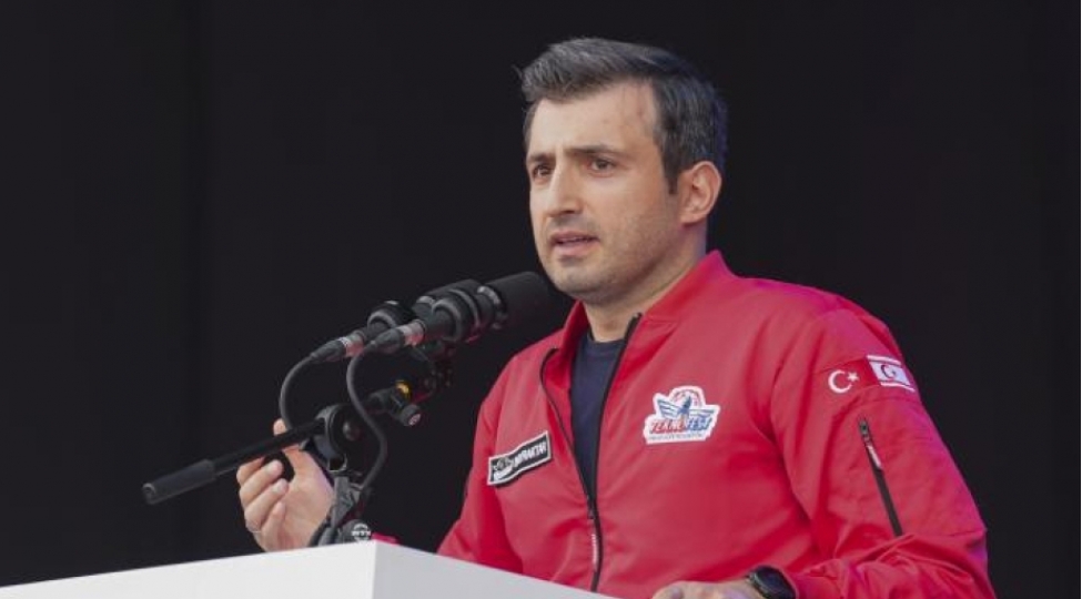 bayraktar-turkiye-yalniz-yerli-texnologiyaya-guvenmek-sherti-ile-dayana-biler