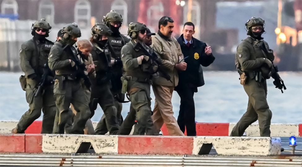 media-maduro-ve-heyat-yoldashi-absh-quvveleri-terefinden-ele-kechirilerken-xesaret-aliblar