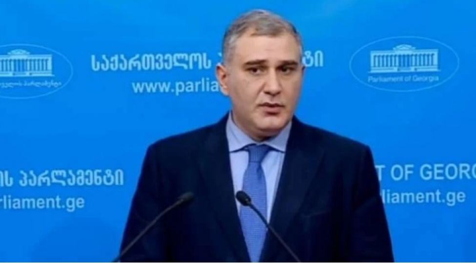 xaricde-fasilesiz-alti-aydan-chox-yashayan-gurcustan-vetendashlarinin-dovlet-tibbi-sigortasi-dayandirilacaq