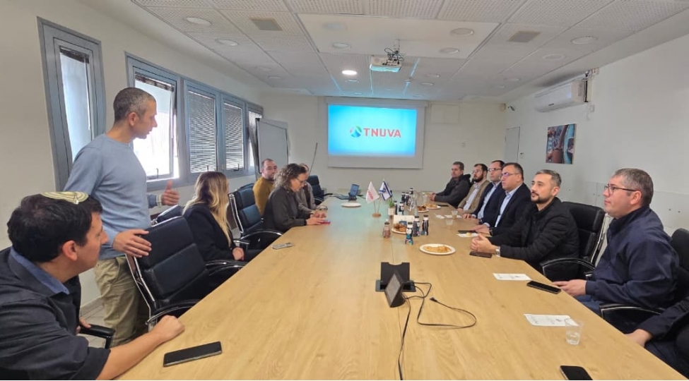 mecnun-memmedovun-rehberlik-etdiyi-azerbaycan-numayende-heyetinin-israile-seferi-davam-edir