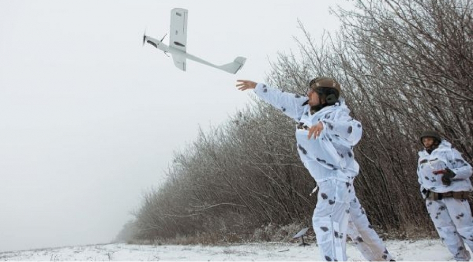 ukraynanin-rusiyanin-hava-hucumundan-mudafie-vasitelerini-ve-dron-anbarini-vurub