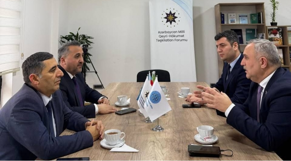 azerbaycan-ve-turkiye-qht-numayendeleri-ile-gorush