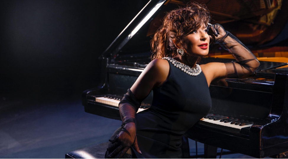 xalq-artistinden-novbeti-fotosessiya