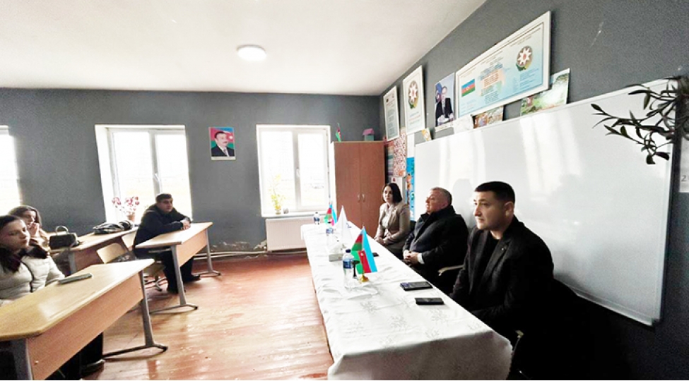 genc-muellimlerle-gorush-qaradagda-gencler-gunu-qeyd-edilib