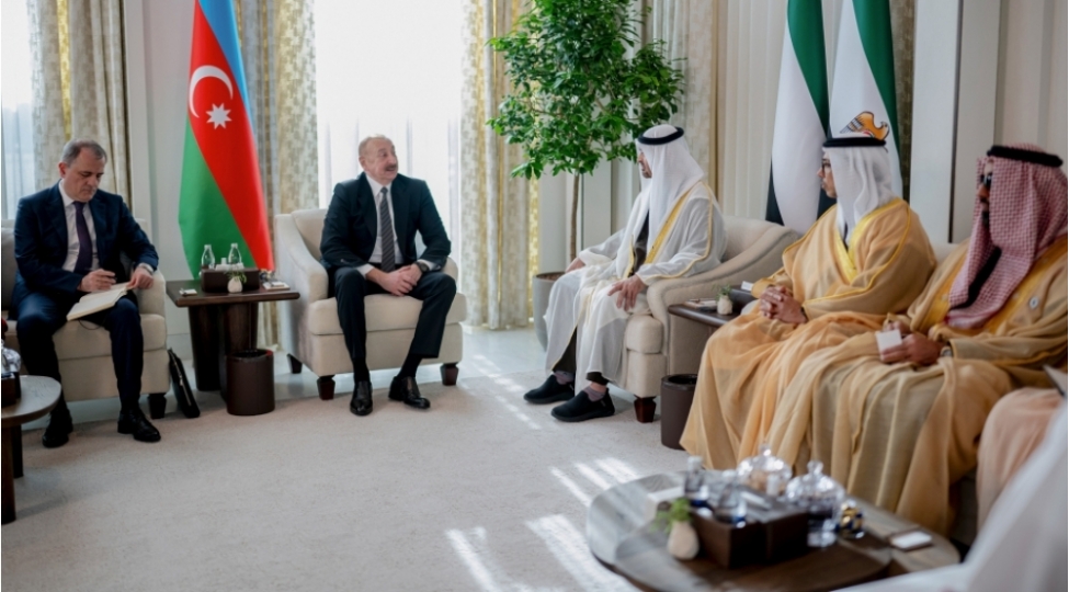 baki-ve-ebu-dabi-sheherleri-qardashlasha-biler