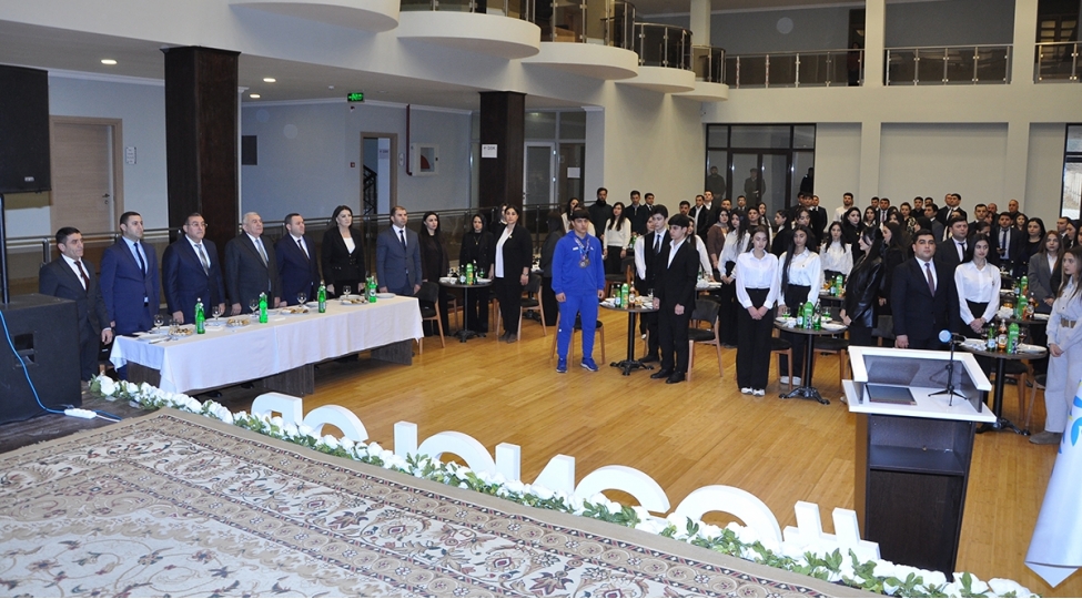 qalib-olkenin-qalib-gencleri-movzusunda-tedbir-kechirilib