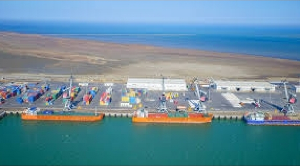 azerbaycanda-qeyri-sabit-hava-sheraiti-ile-elaqedar-butun-limanlar-baglanib