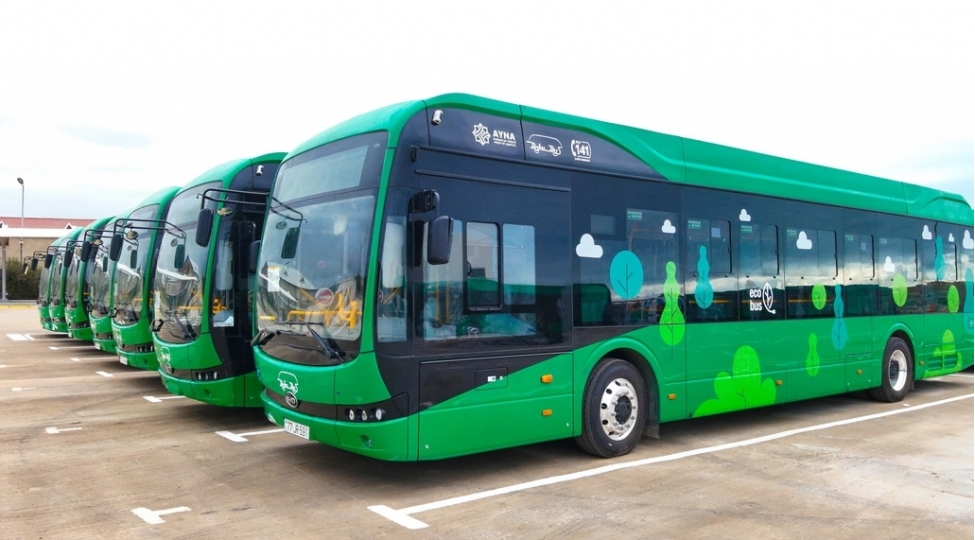 ayna-gundelik-sernishindashimaya-2300-avtobus-celb-olunub