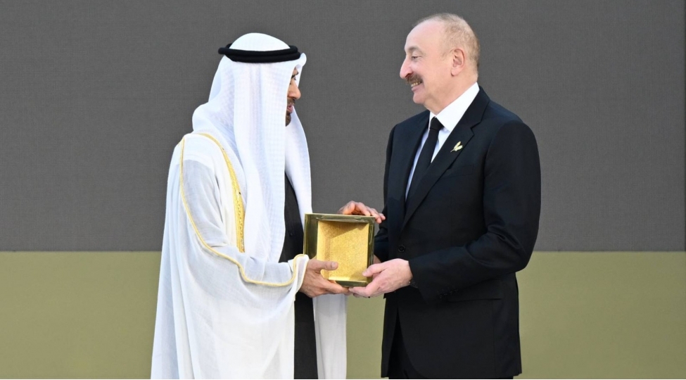 dayaniqli-sulh-arxitekturasi-ve-zayed-insan-qardashligi-mukafati