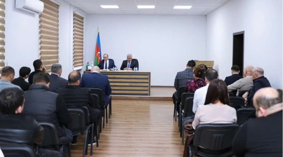 ayna-yerli-dashiyicilar-uchun-surucu-hazirligi-uzre-tehsil-haqqi-50-manata-endirilib