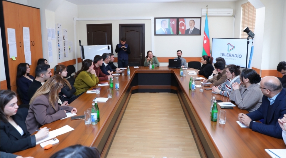 savadli-danishiq-xeber-dilinde-mesuliyyet-telim