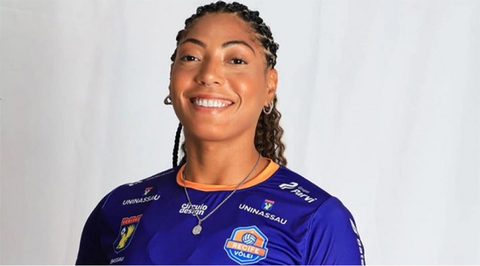 azerreyl-heyetine-braziliyali-voleybolchu-celb-edib