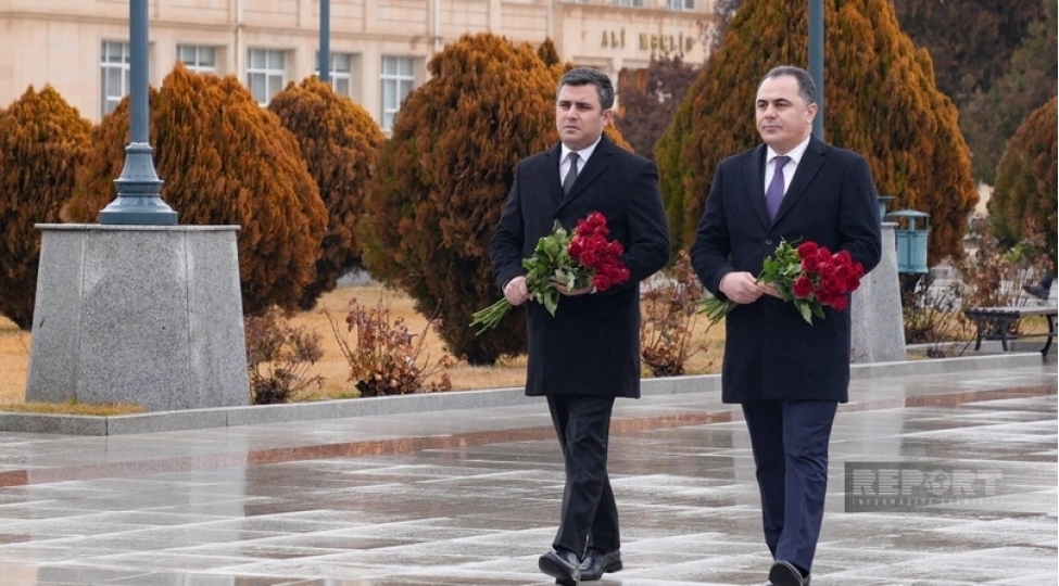 naxchivan-muxtar-respublikasinin-bash-naziri-kollektive-teqdim-edilib