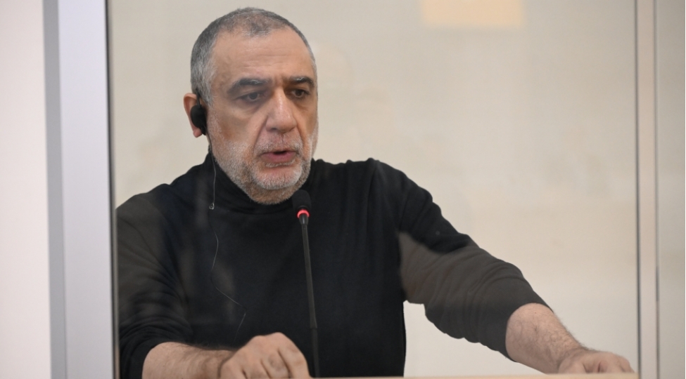 vardanyan-mehkemede-fuzulinin-ve-cavidin-sheirlerini-oxudu