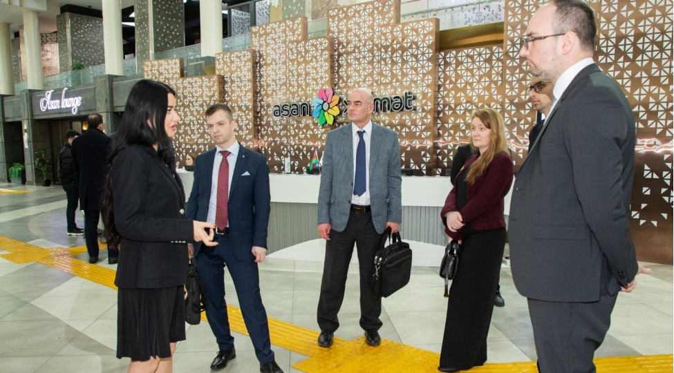 macaristan-numayende-heyeti-asan-xidmetde