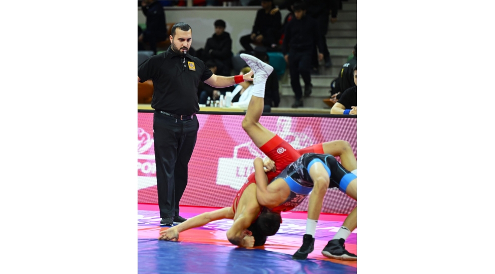 u17-azerbaycan-chempionatinda-serbest-gulesh-uzre-ilk-finalchilar-melum-olub