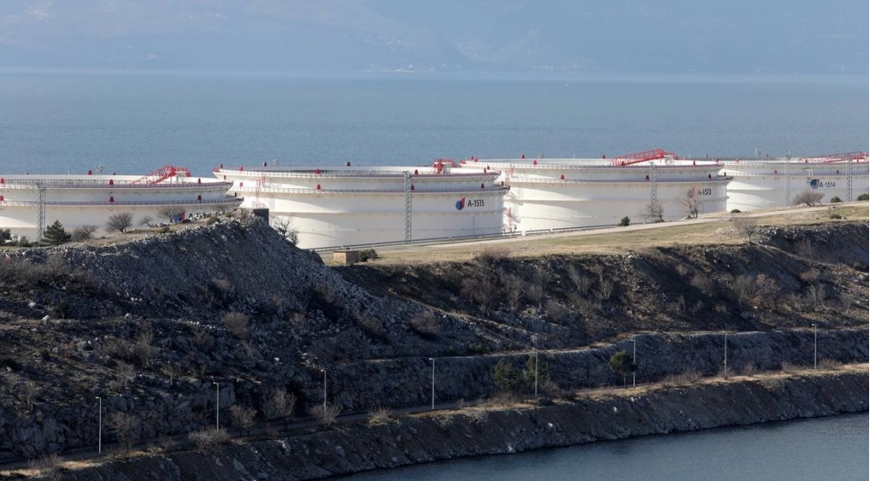 macaristanin-mol-shirketi-rusiyadan-ilk-neft-tedarukunu-xorvatiya-uzerinden-sifarish-edib