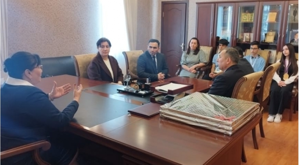 yap-berde-rayon-teshkilatinda-dunya-ve-respublika-uzre-medalchi-genclerle-gorush-kechirilib