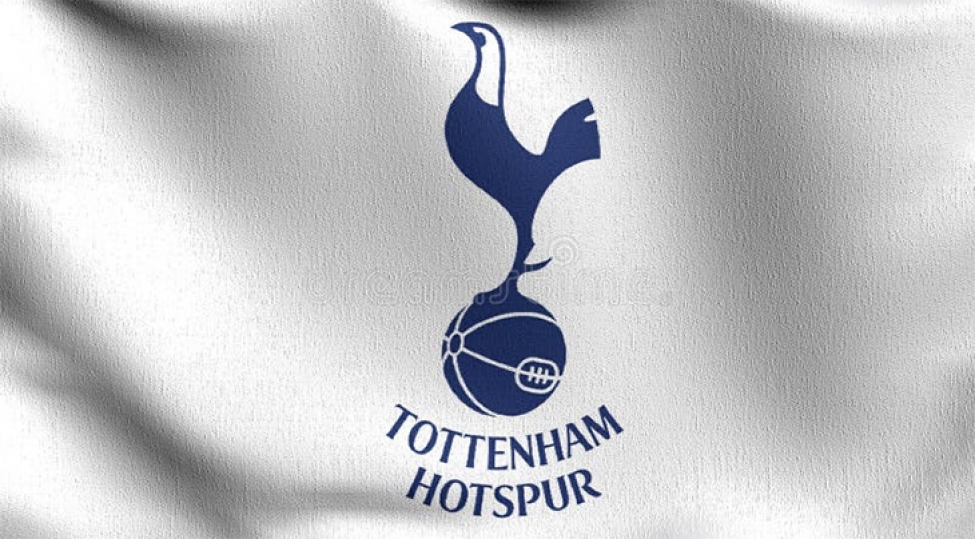 tottenhem-aparici-futbolchularini-itire-biler
