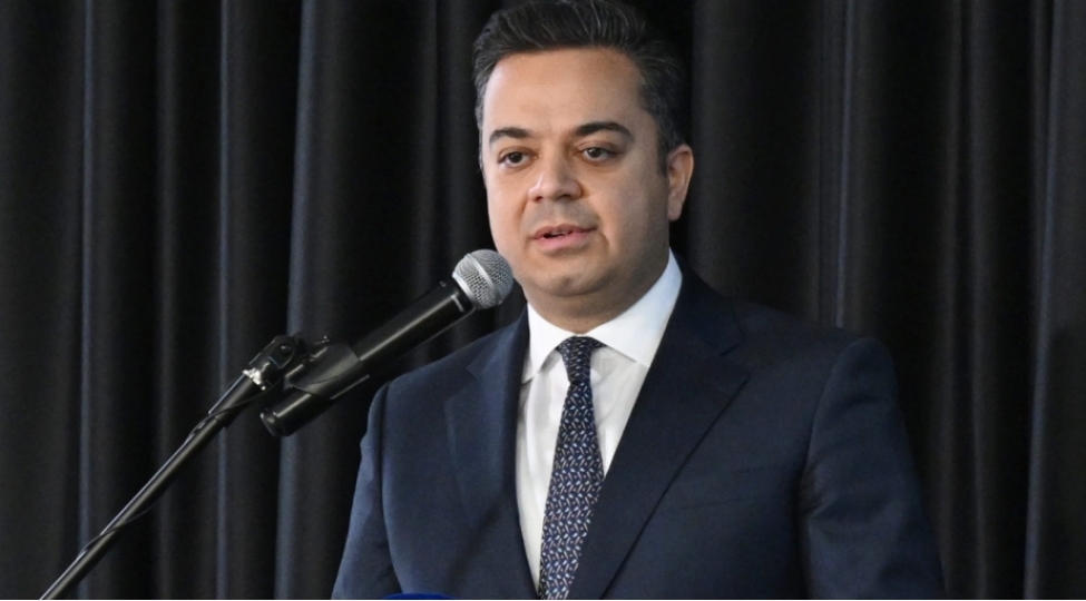 shagirdler-uchun-suni-intellekt-esasli-komekchi-teqdim-olunub