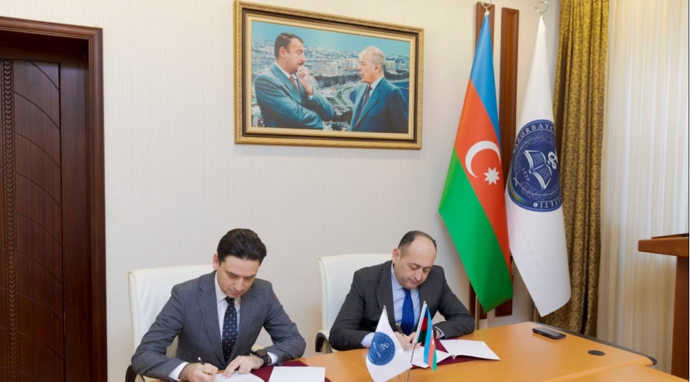 azerbaycan-tibb-universiteti-ile-azerbaycan-kamandan-oxatma-federasiyasi-arasinda-emekdashliq-memorandumu-imzalanib