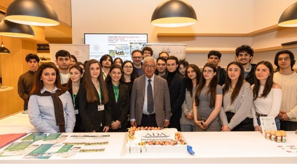 ada-universitetinin-kend-teserrufati-ve-qida-elmleri-fakultesinde-keshf-et-elaqe-qur-inkishaf-et-adli-achiq-qapi-tedbiri-kechirilib