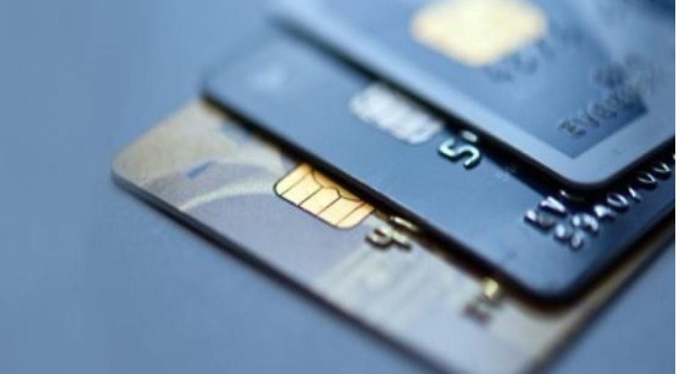 azerbaycanda-kredit-kartlarinin-sayi-azalib