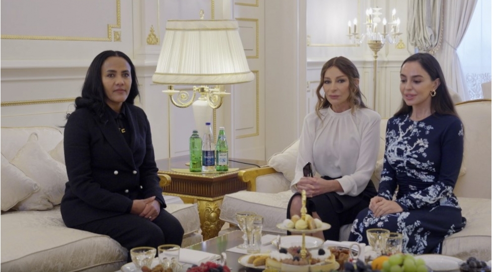 azerbaycanin-ve-efiopiyanin-birinci-xanimlarinin-gorushu-olub