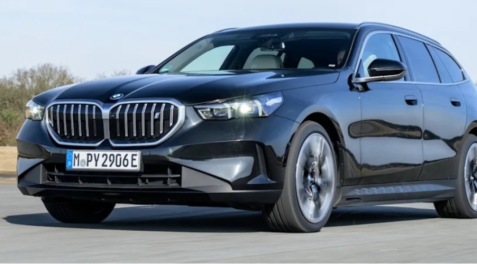 bmw-yeniden-yuz-minlerle-avtomobili-geri-chagirir