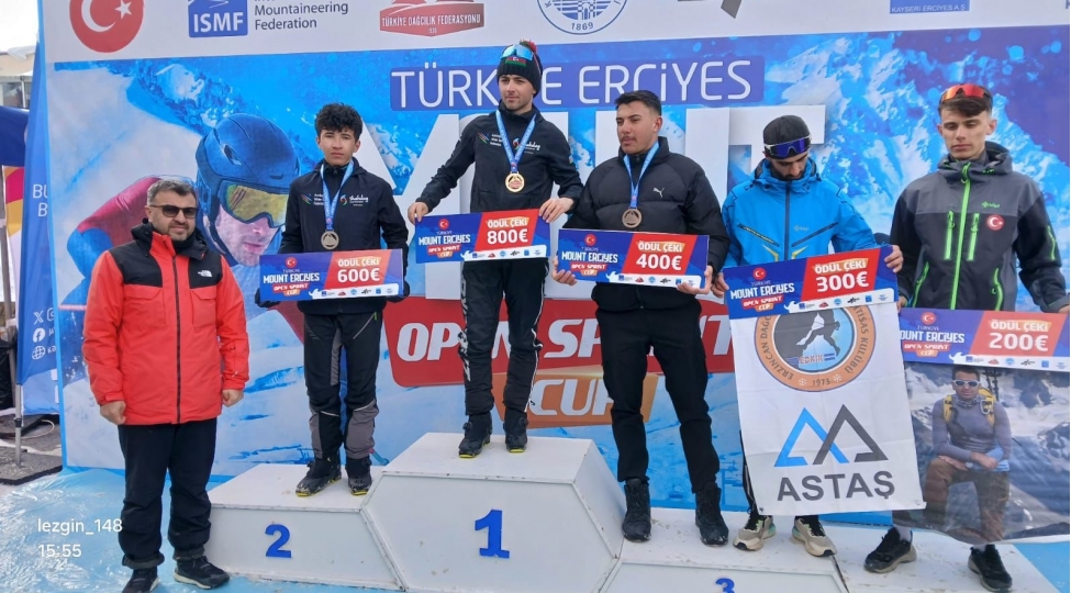 xizek-alpinizmi-idman-novunde-ishtirak-eden-yeniyetme-idmanchilarimiz-ugur-qazaniblar