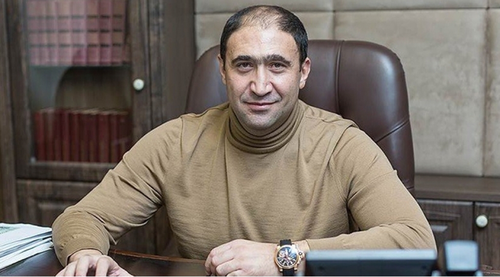 ilqar-haciyeve-15-il-qiyabi-hebs-cezasi-verildi