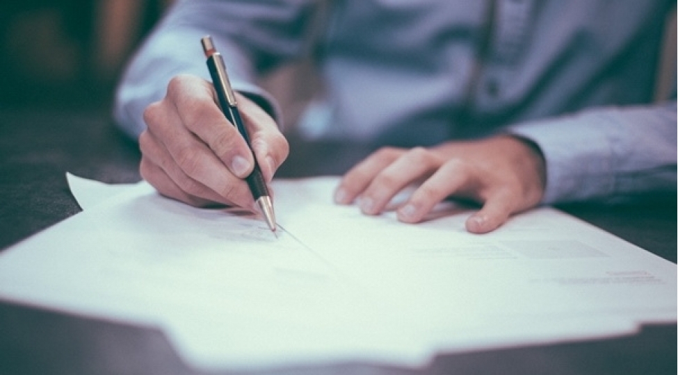 siyaseti-bazara-chevirenler