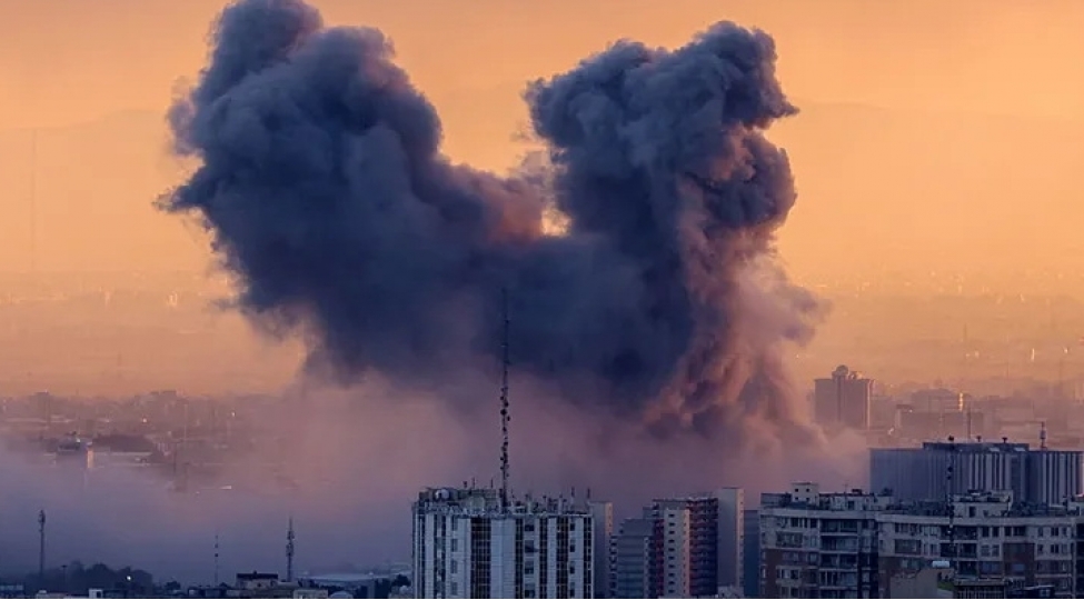 tehran-munaqishenin-diplomatik-helli-barede-dushunmur