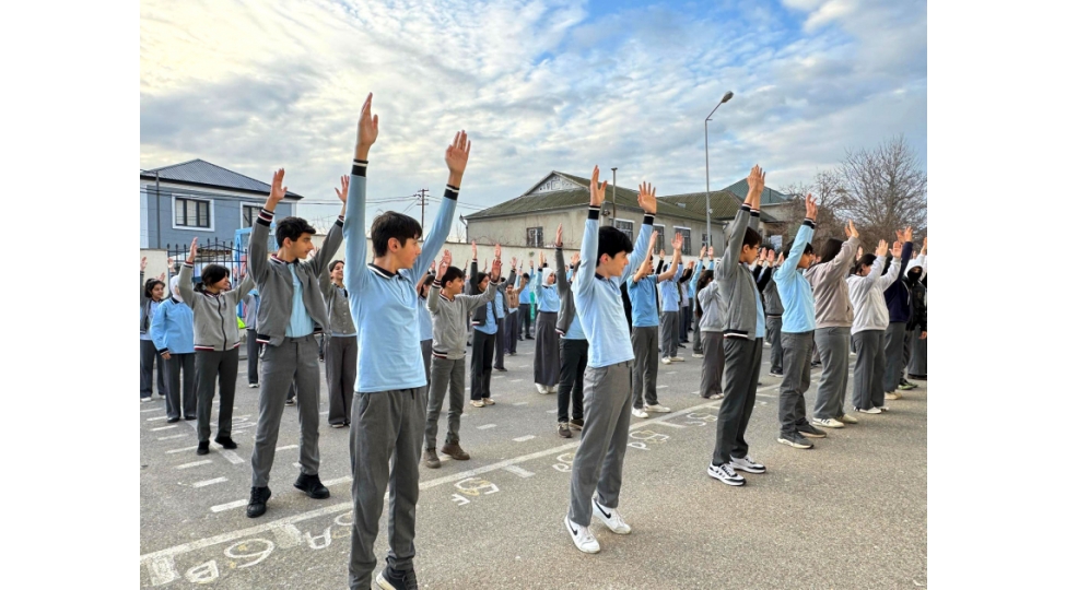 paytaxt-mekteblerinde-idman-heftesi