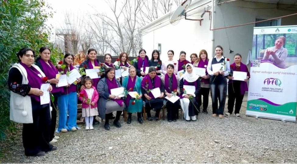 afaq-layihesi-cherchivesinde-fuzulide-qadin-fermerlere-avadanliqlar-teqdim-olunub