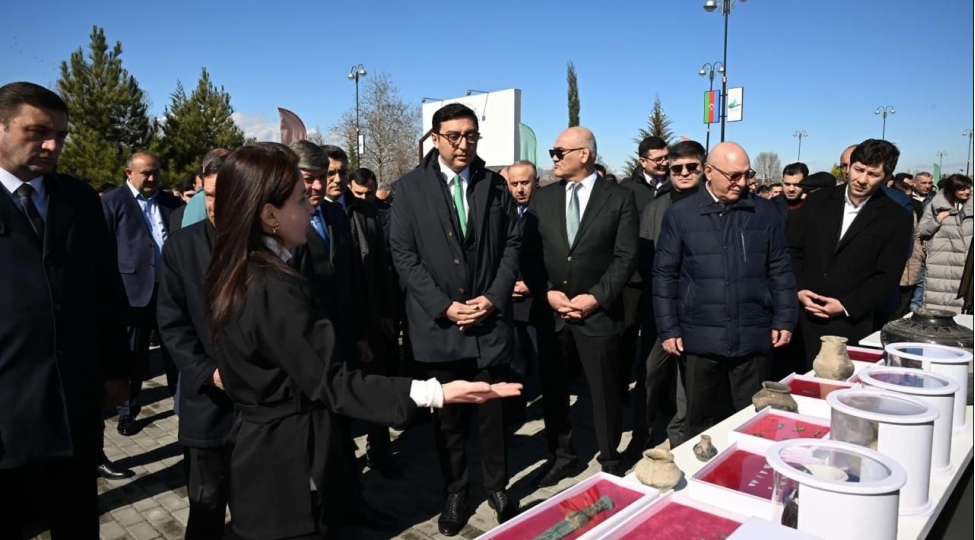 qazaxda-muxtelif-idman-novleri-uzre-numunevi-chixishlar-ve-sergi-teshkil-olunub