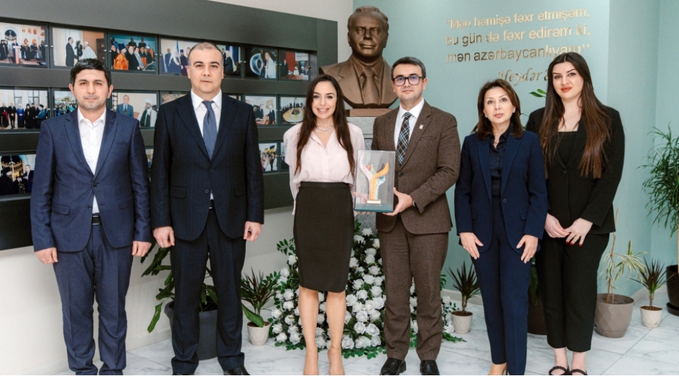 leyla-eliyeva-baki-beynelxalq-multikulturalizm-merkezinde-olub-foto