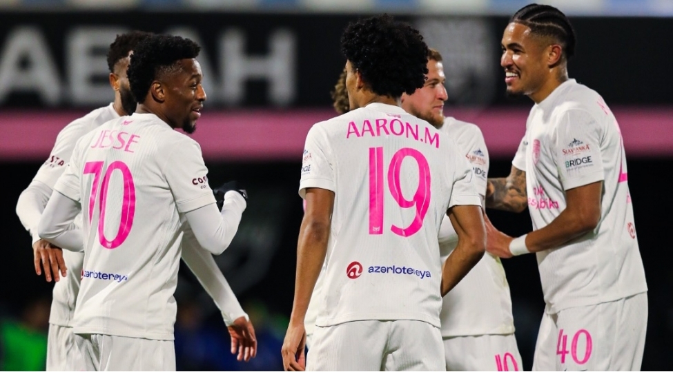 sabahdan-en-boyukhesabli-ev-qelebesi-iki-rekord-tekrarlandi