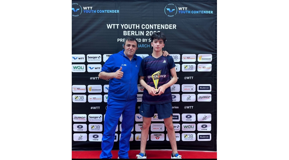 stolustu-tennischiler-beynelxalq-yarishin-mukafatini-qazaniblar