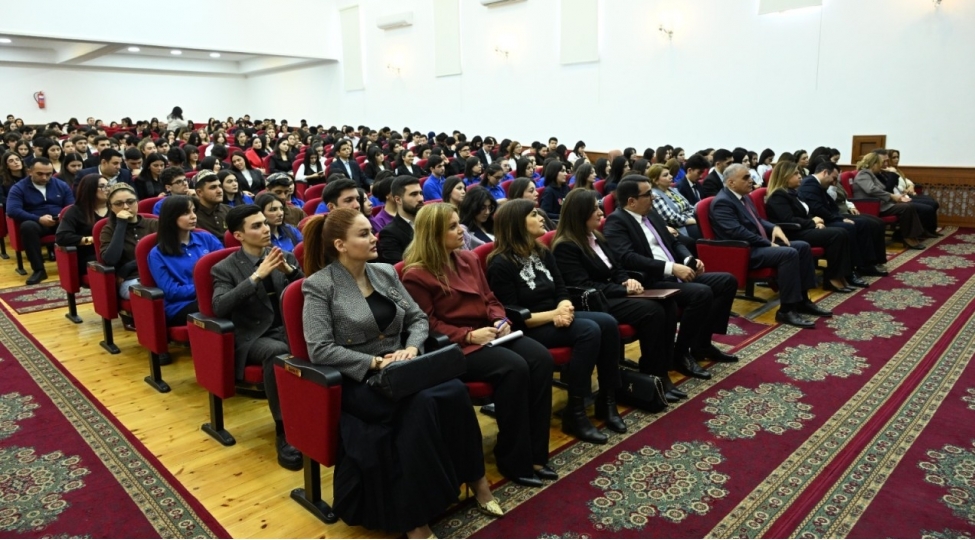 hemkarlar-ittifaqlari-ve-gencler-movzusunda-tedbir-kechirilib