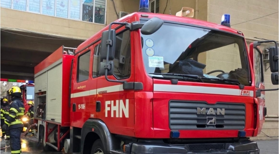 bakinin-nizami-rayonunda-choxmertebeli-binada-yangin-bash-verib