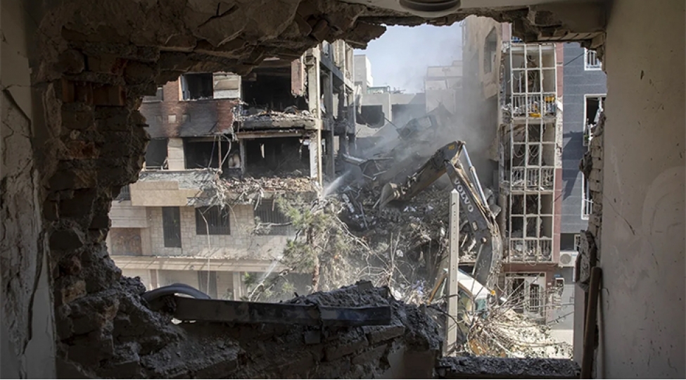 iran-ordusu-bash-qerargahinin-mufettishi-absh-ve-israilin-hucumlari-neticesinde-oldurulub