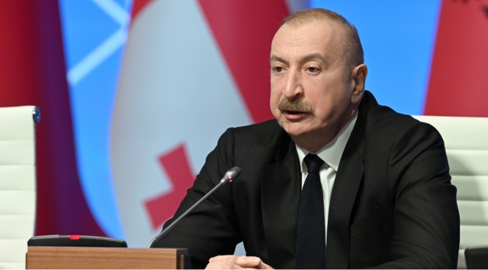 qlobal-siyasetde-strateji-platforma