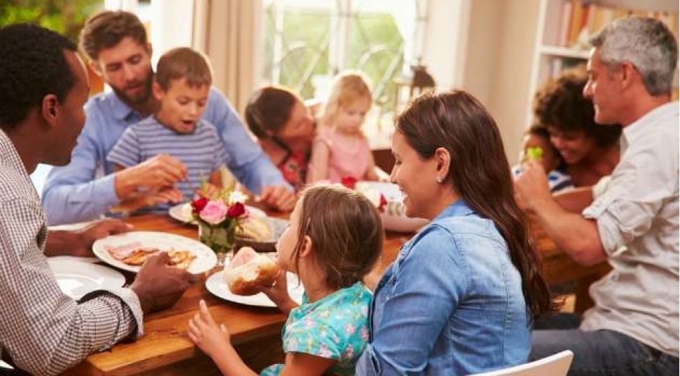 bayramda-ne-uchun-sevdiklerimizi-ziyaret-etmeliyik