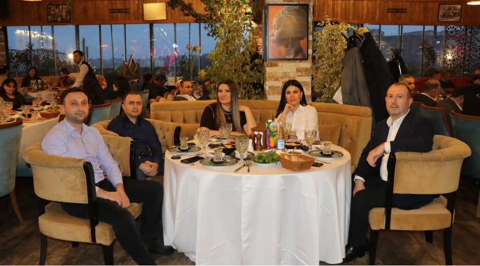 neftqaztikinti-trestinin-hik-terefinden-trestin-emekdashlari-uchun-iftar-sufresi-teshkil-edilib