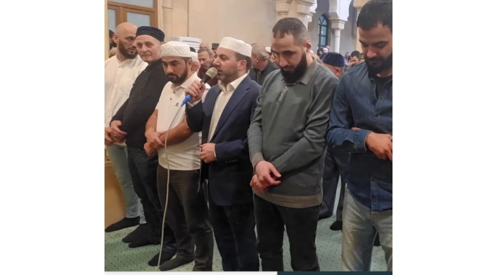 ejderbey-mescidinde-ramazan-bayrami-namazi-qilinib