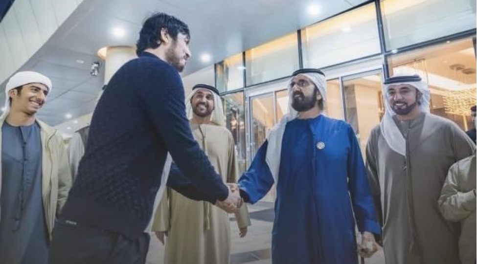 bu-fotoya-gore-milliden-kenarlashdirildi